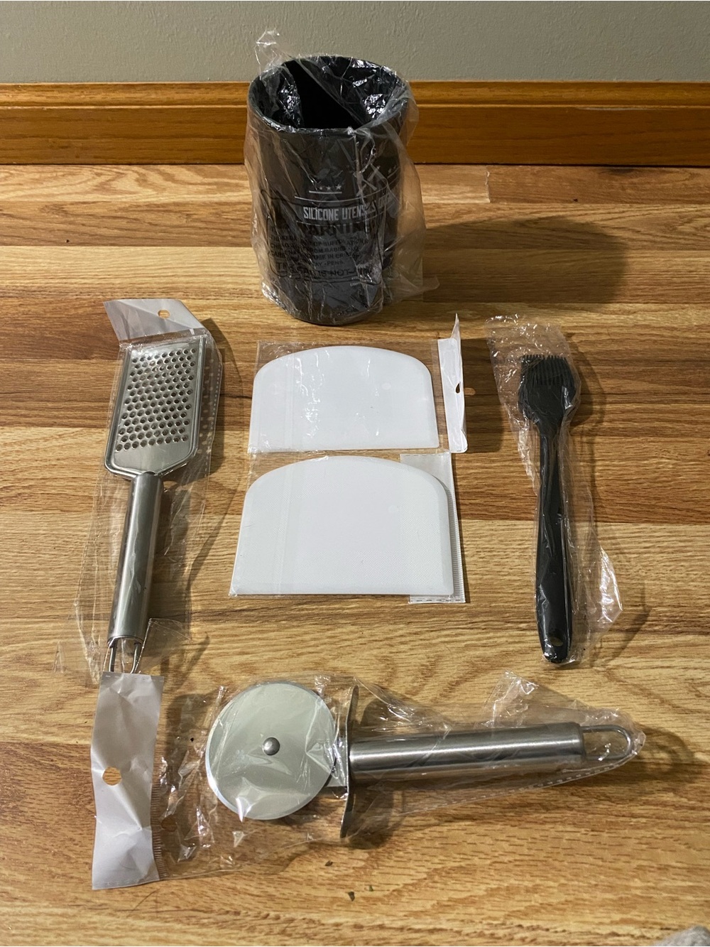 Black Utensil Holder & Misalliance Kitchen Tool Set New